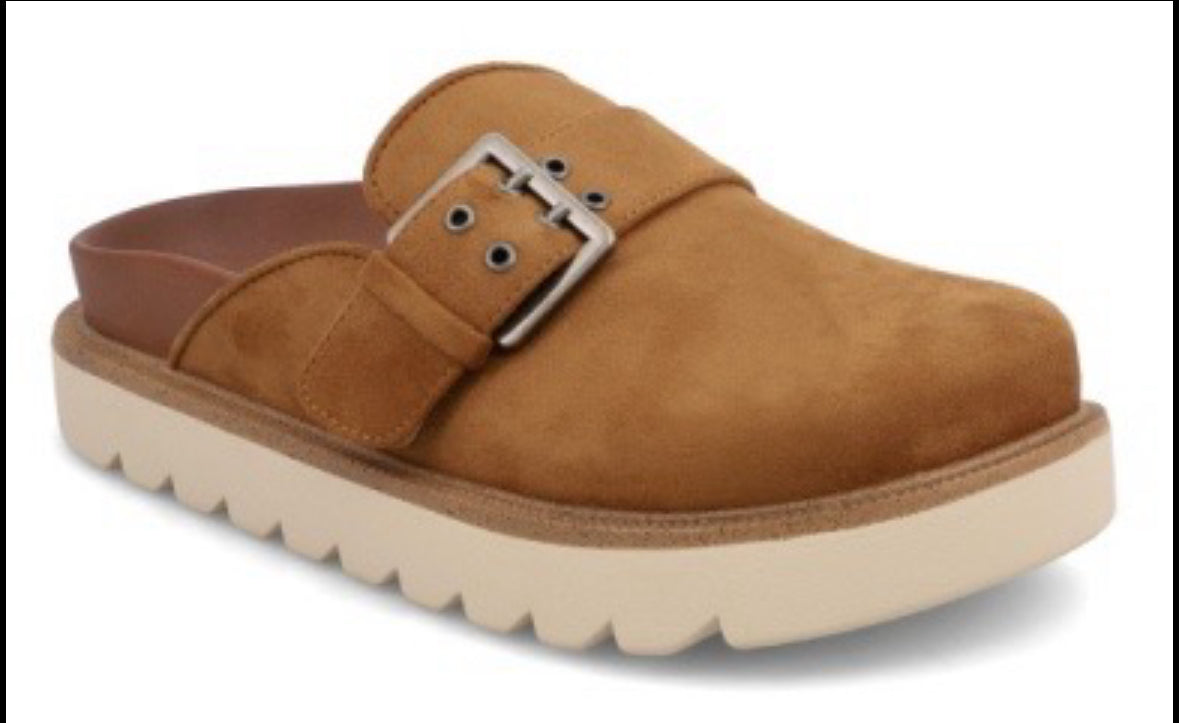 Mia Zamira Clog