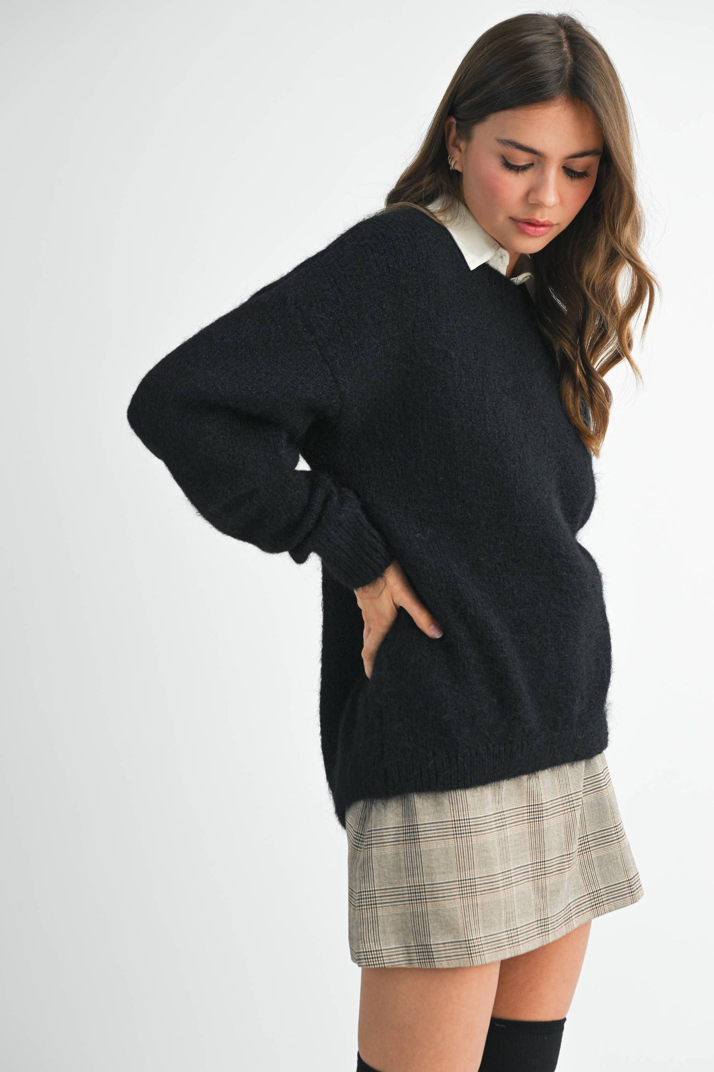 AEMI + CO-Cozy Crewneck Sweater