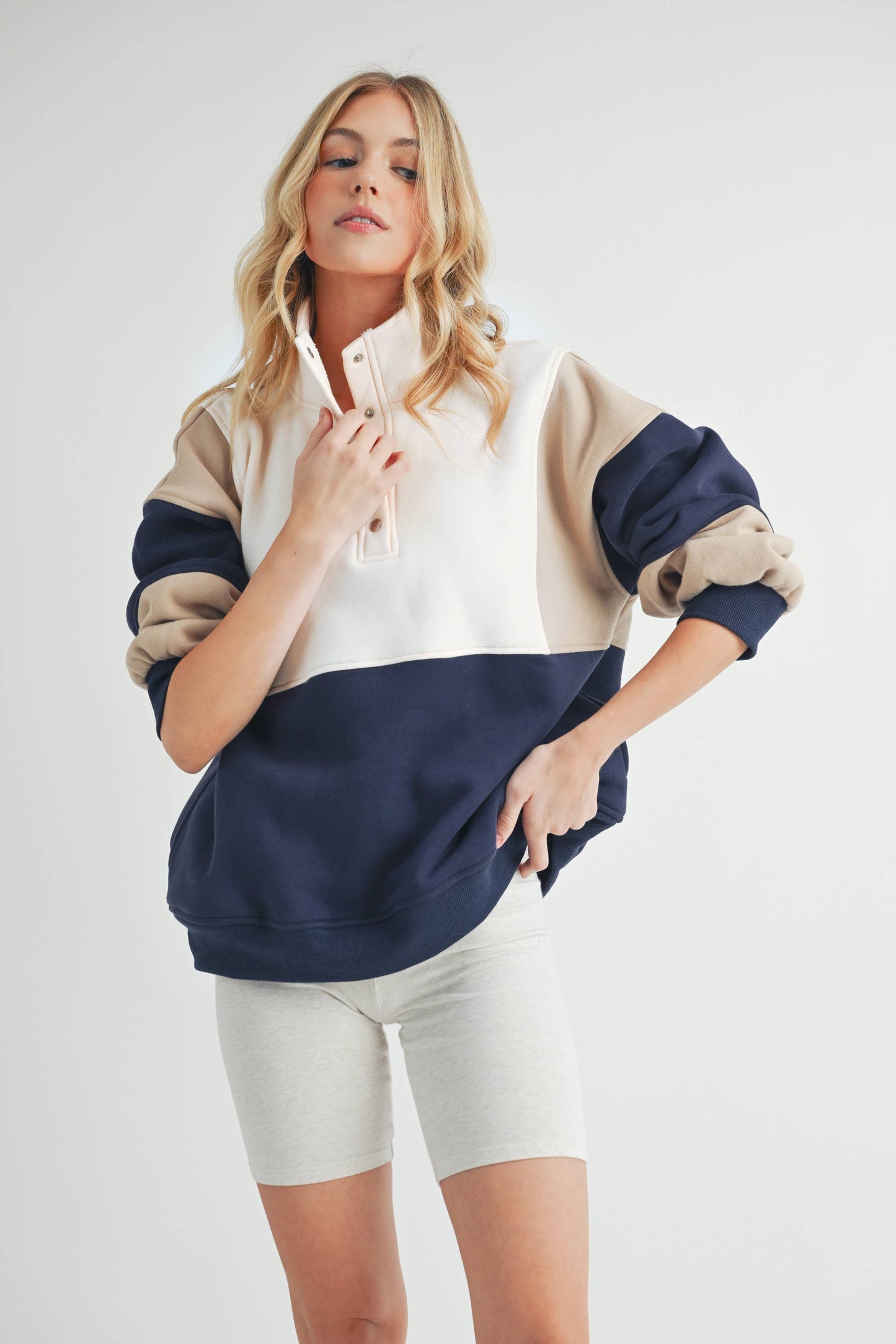 AEMI + CO-Glo Colorblock Pullover