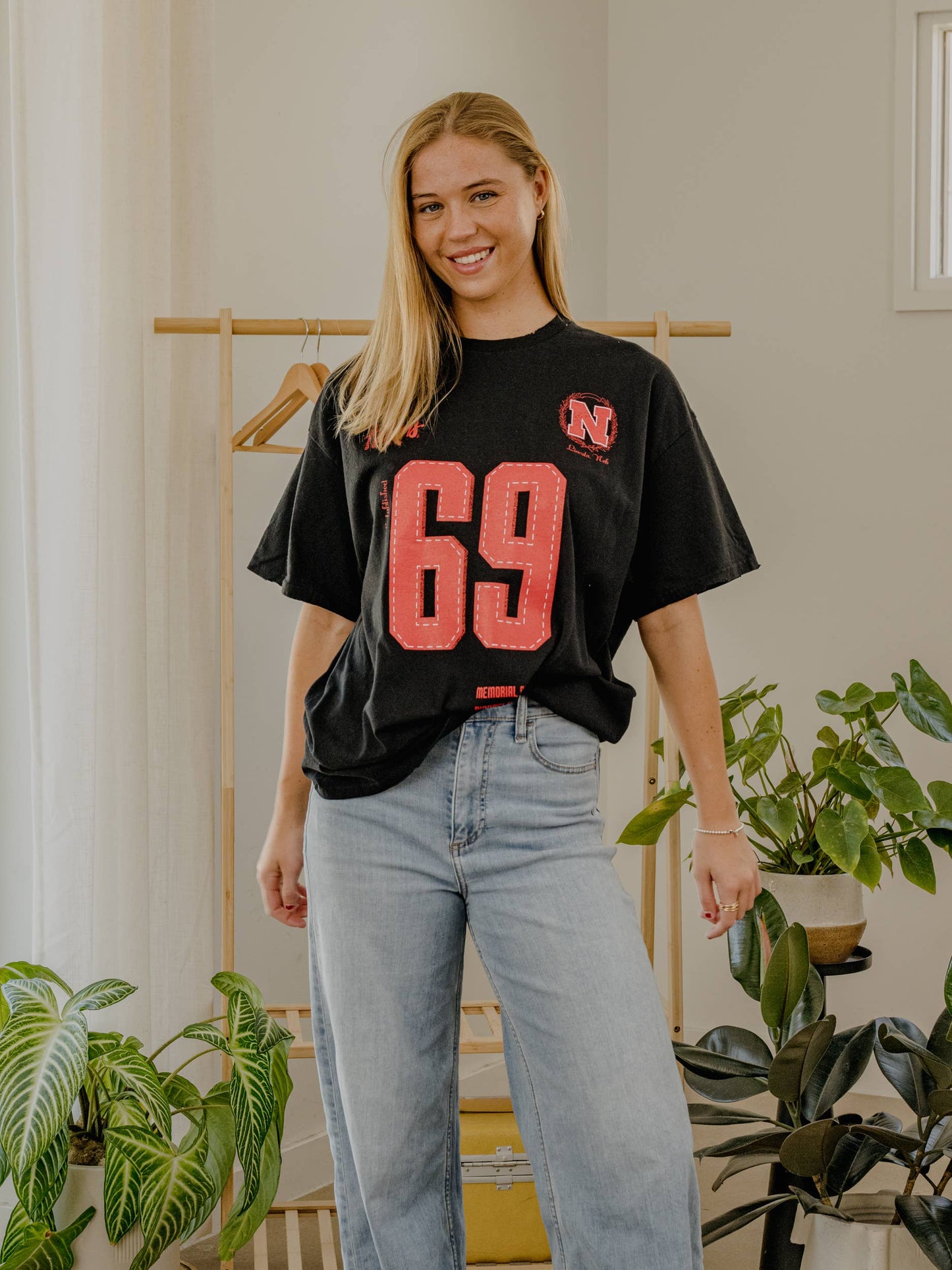 LivyLu - Nebraska Corn Huskers Crest Stamp Black Thrifted Tee