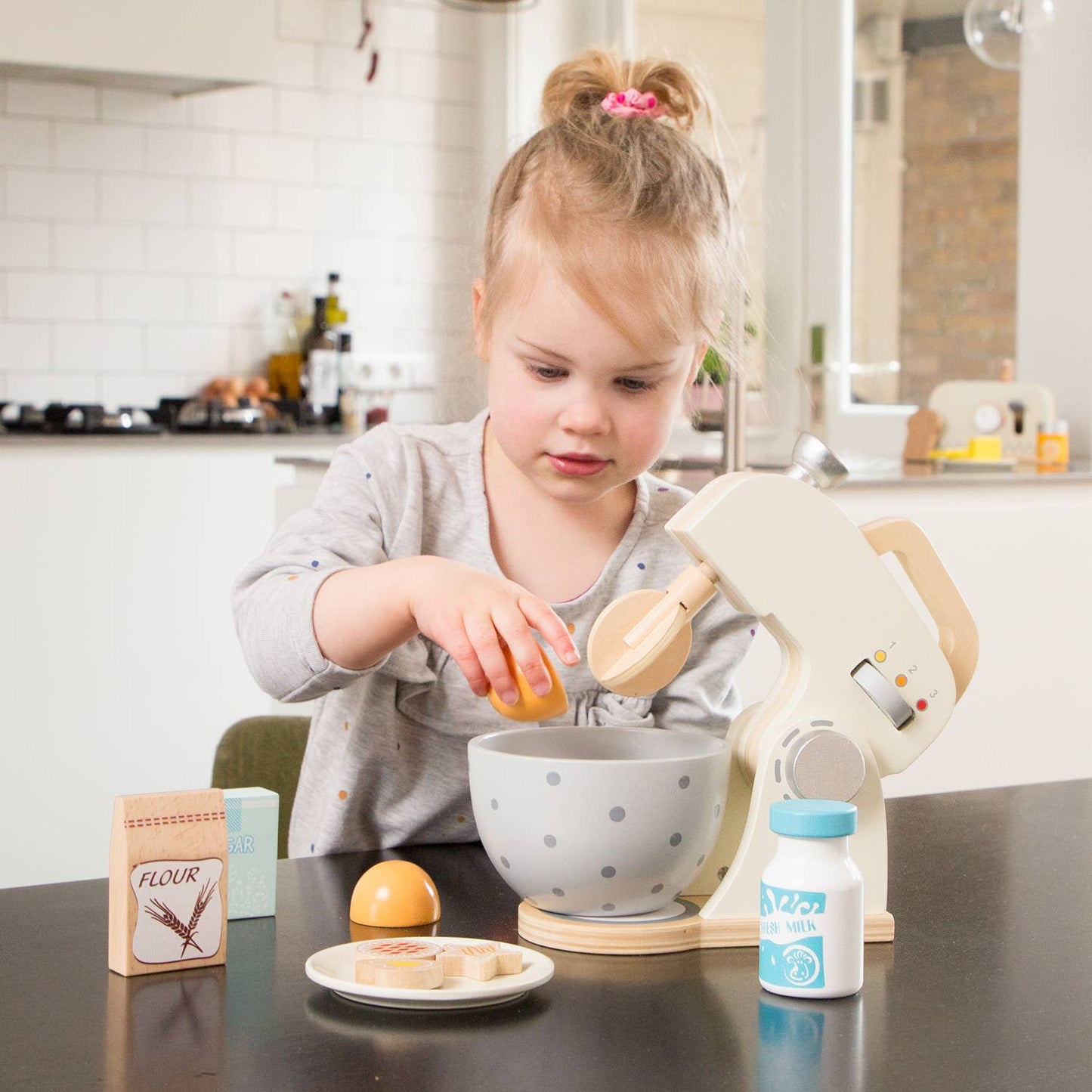 New Classic Toys-White Mixer Set
