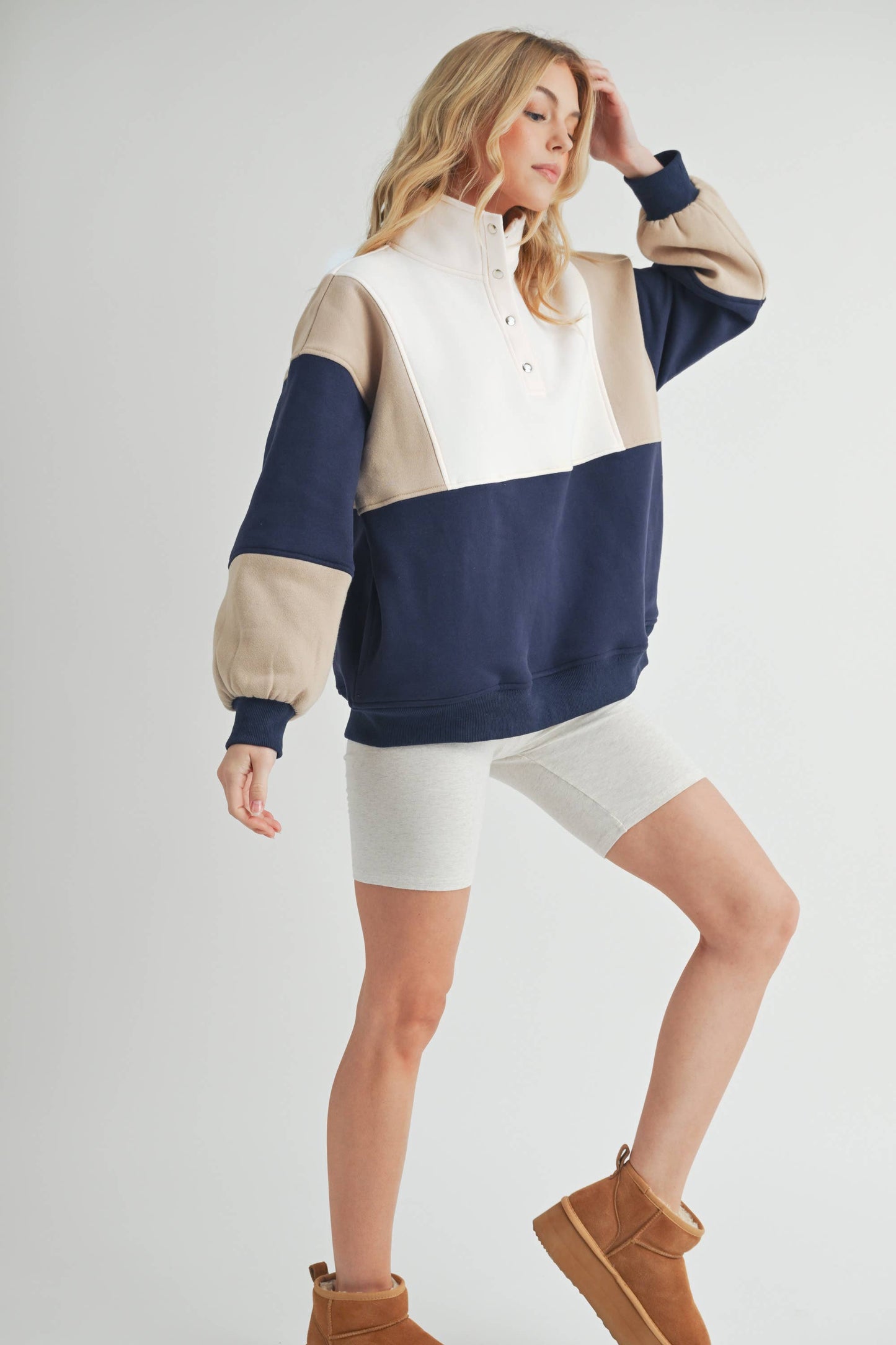 AEMI + CO-Glo Colorblock Pullover